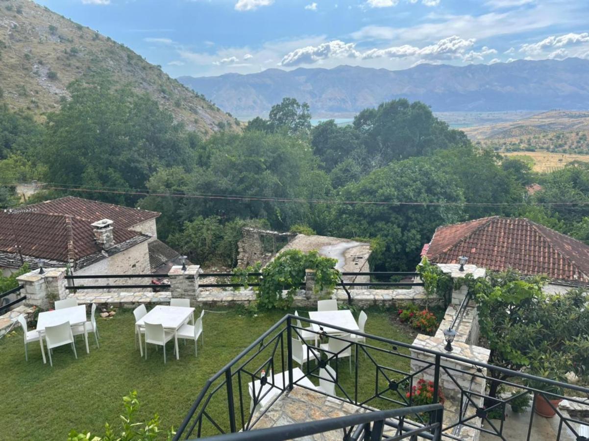 Bujtina Maria Hotel Gjirokaster Exterior photo