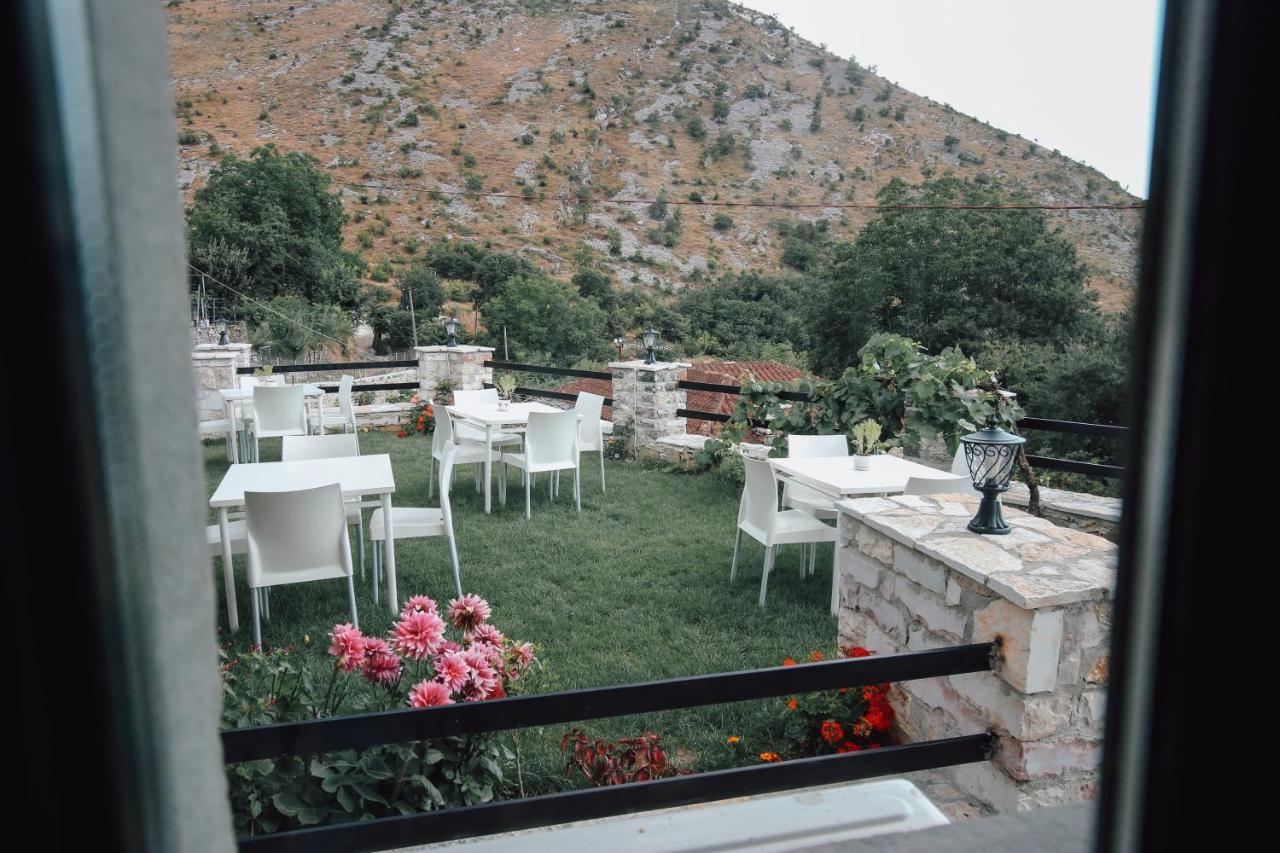 Bujtina Maria Hotel Gjirokaster Exterior photo